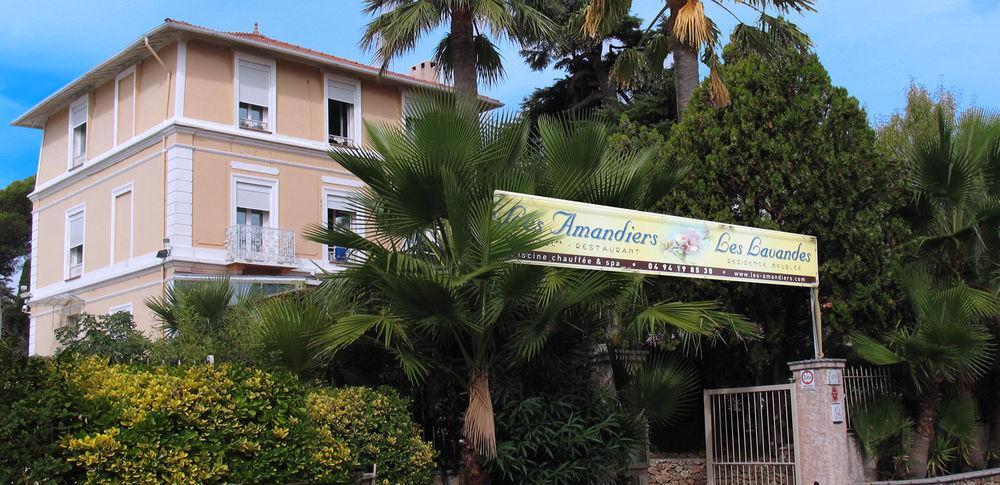 Hotel Et Studios Les Amandiers Saint-Raphaël Eksteriør billede