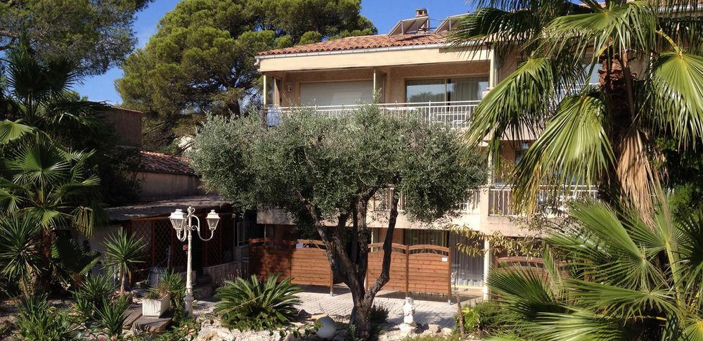 Hotel Et Studios Les Amandiers Saint-Raphaël Eksteriør billede